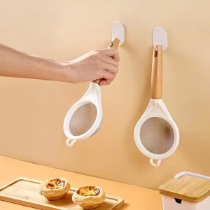 Wooden Handle Stainless Steel Fine Mesh Sieve/Strainer