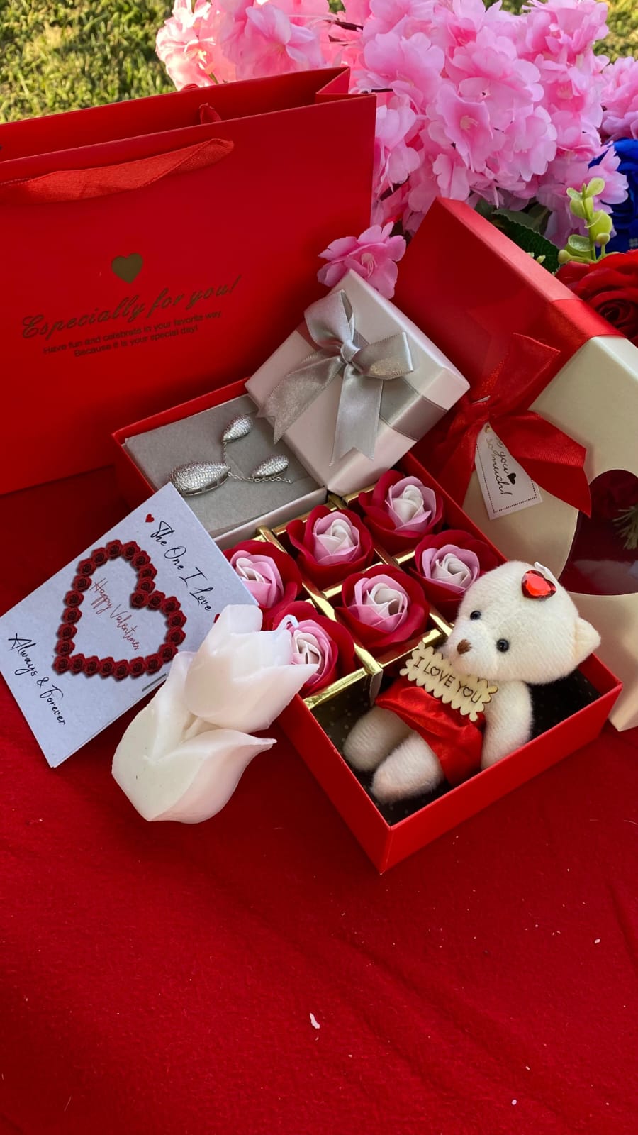 HOT VALENTINES LADIES GIFT SET