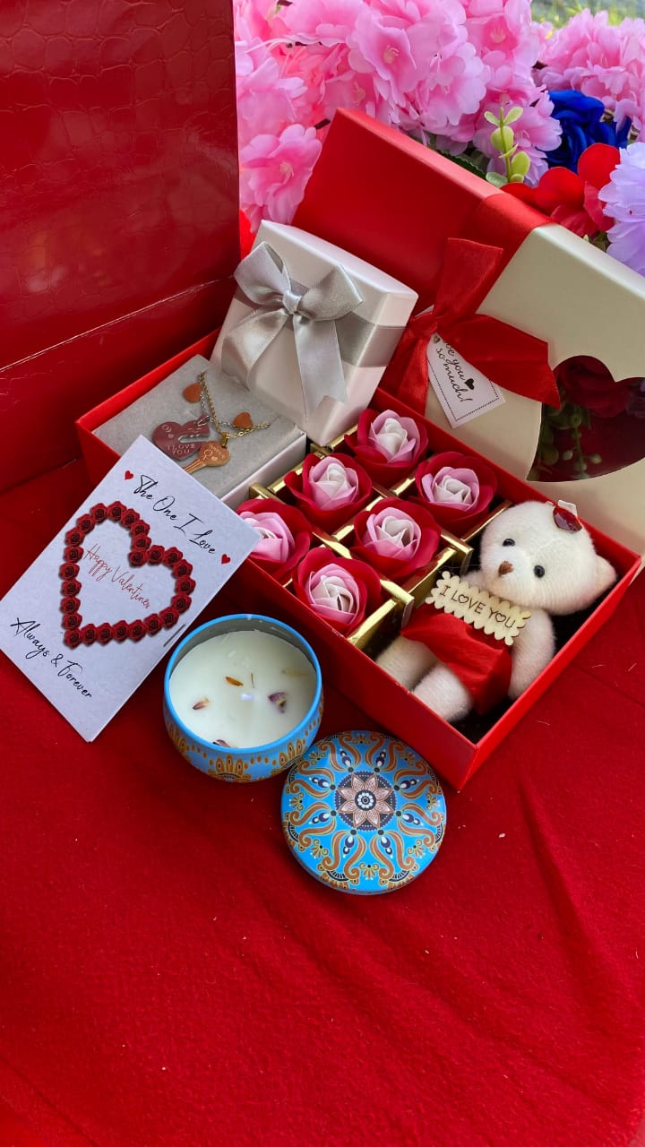 HOT VALENTINES LADIES GIFT SET