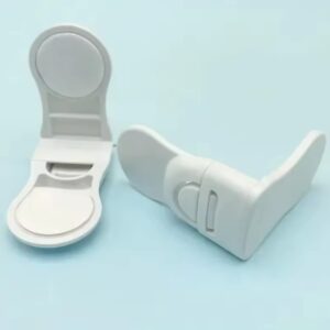 Anti-pinch hand child safety lock