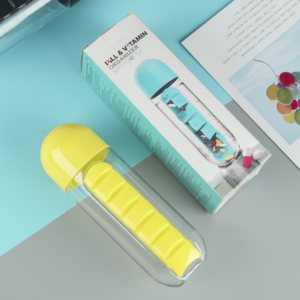 Pill & Vitamin Organizer Water Bottle – Portable 7 Day Travel Pill Box & BPA-Free Water Bottle 600ml
