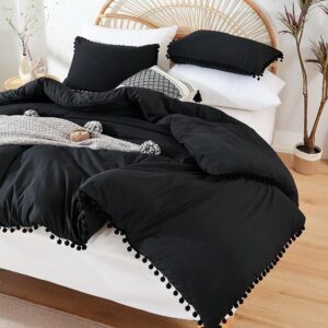 Pom-Pom Laced Design Duvet cover set.